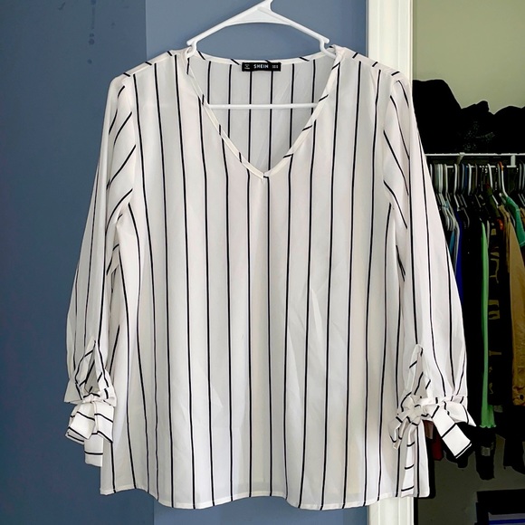 Blouse - Picture 1 of 2